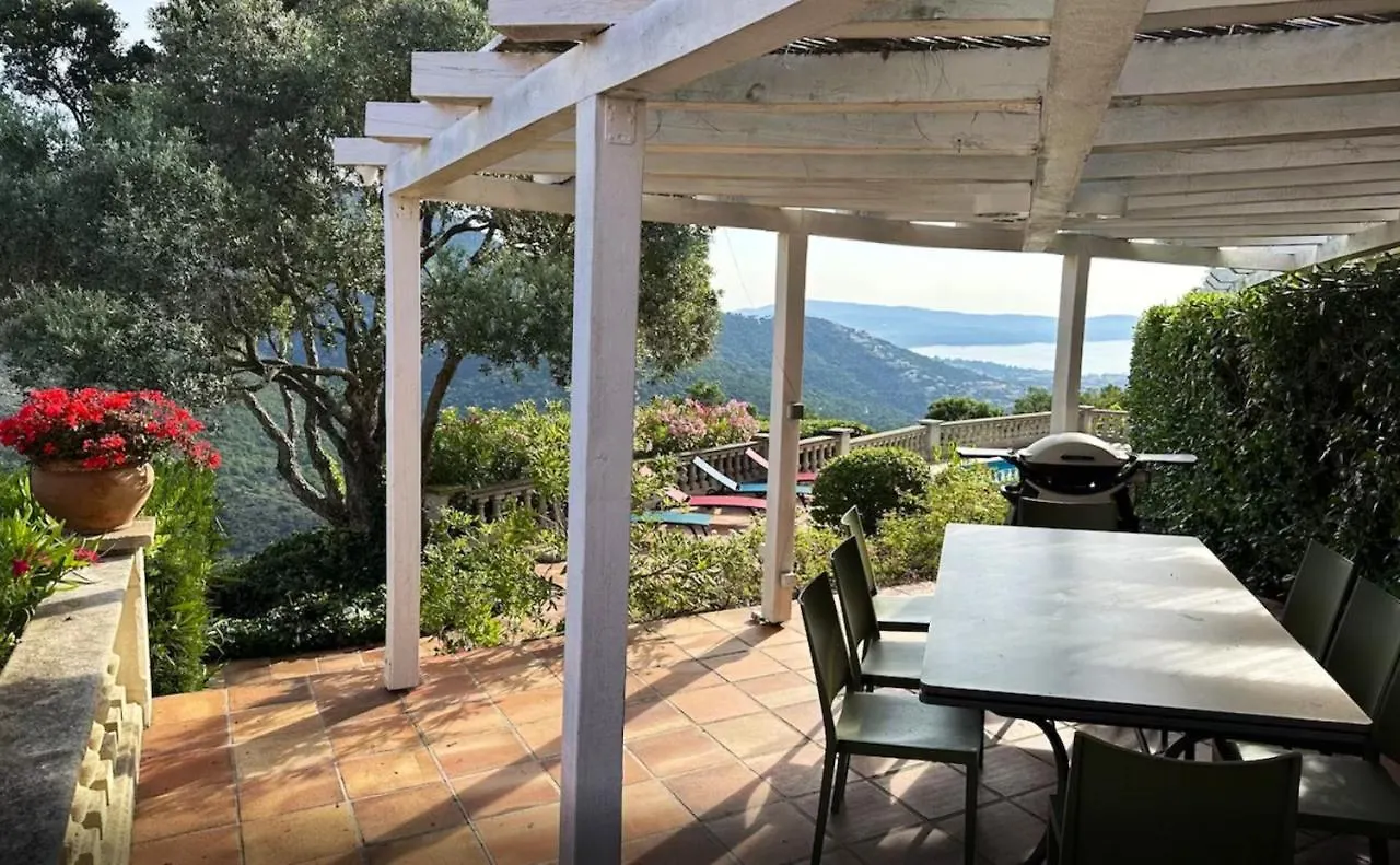 Villa de Charme: Rayol-Canadel-sur-Mer Retreat with Pool 0*,  France